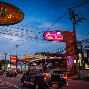 我想看男生和女生一起导管
