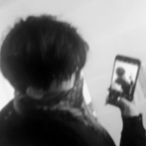 中国明星三点尽露片段在线播放
