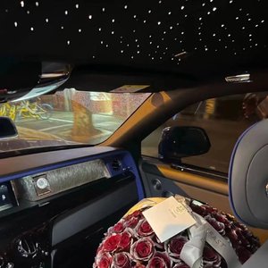 白珊珊全身赤裸
