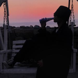 狗爷闯城中村 高清视频
